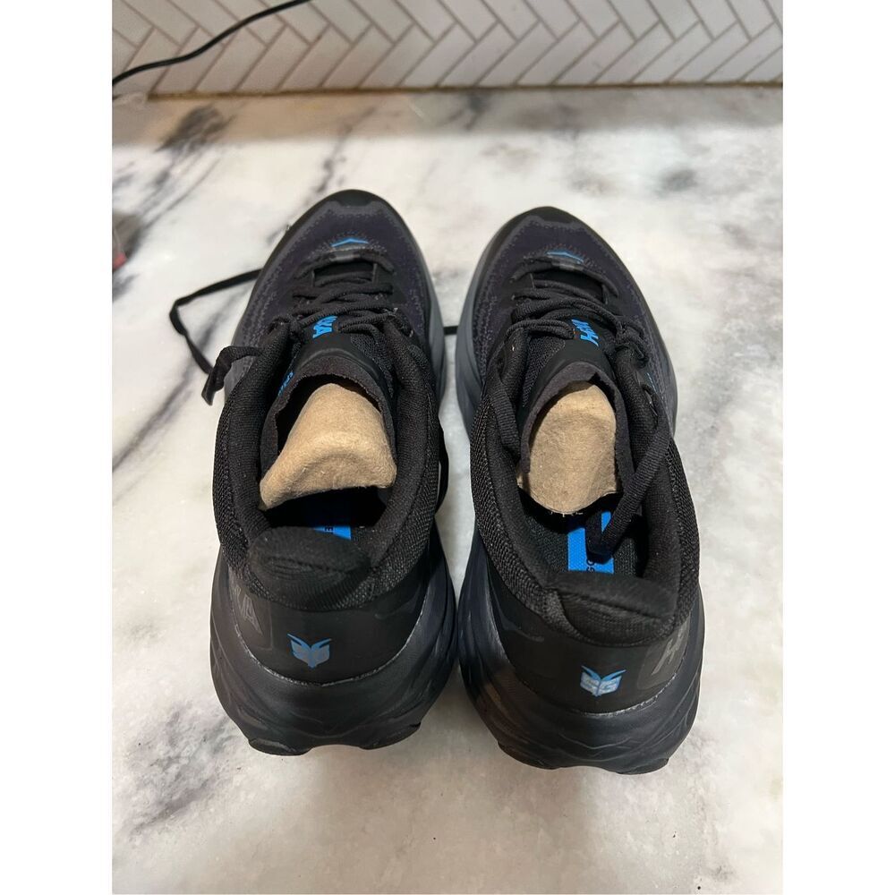 Hoka One Speedgoat 5 GTX size 8.5 - Picture 3 of 8